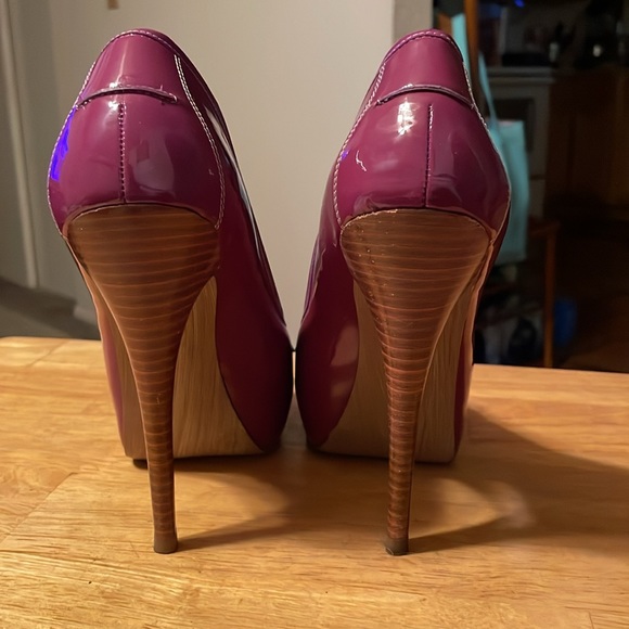 Jessica Simpson Purple Heels - Picture 4 of 5
